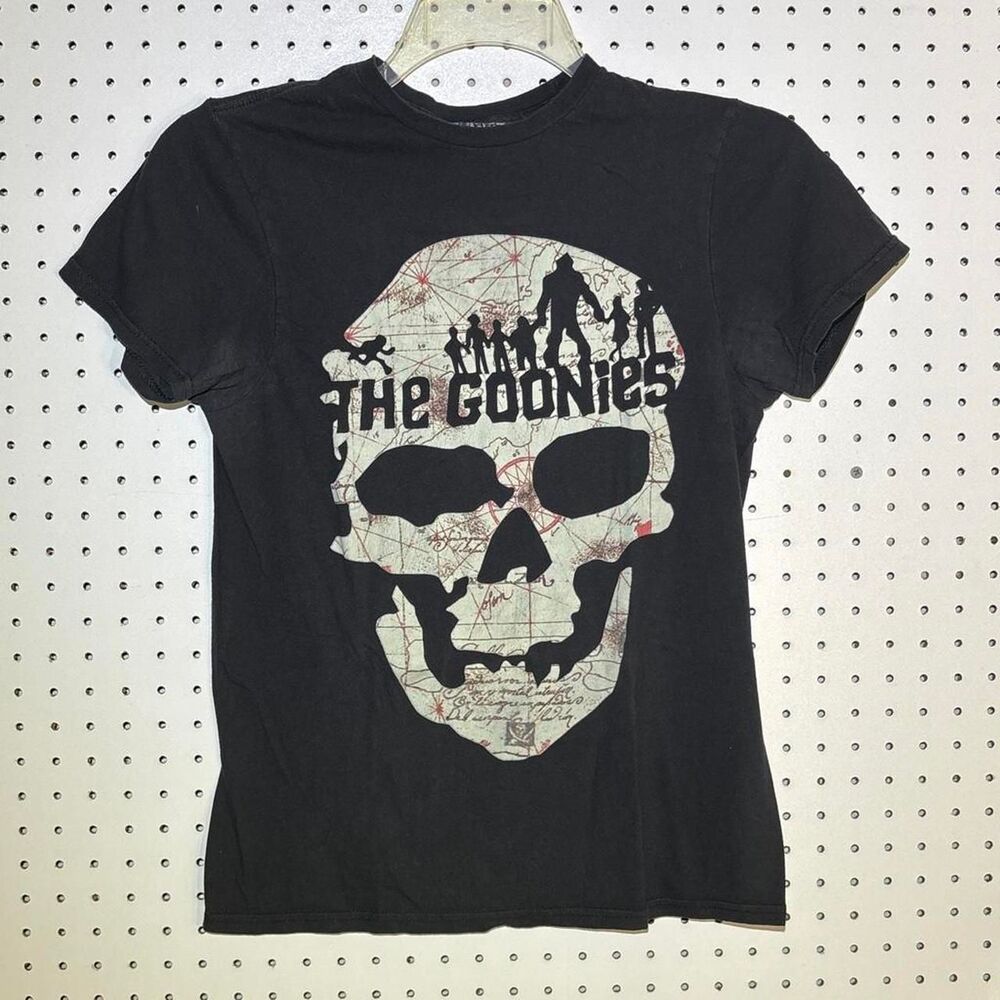 The Goonies Skull Map Black Graphic T-shirt size small